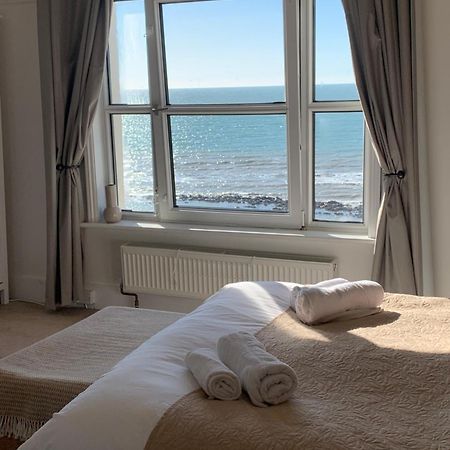 Beach View, 4 Bedroom House Opposite The Sea! Sleeps 10 Sandgate Exterior foto